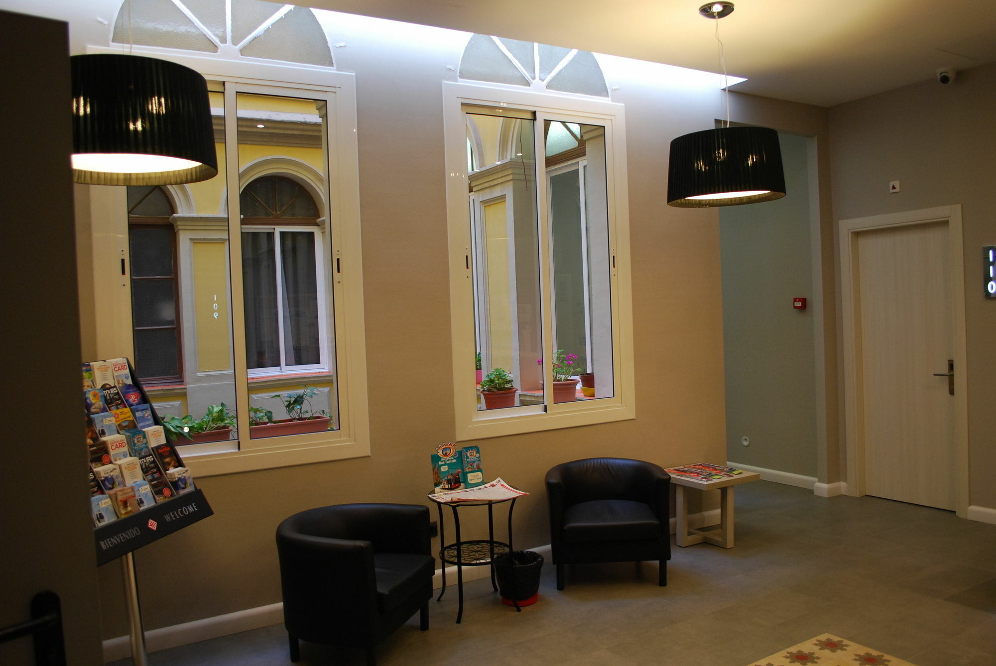 Plaza Goya Rooms Barcelona Exterior photo
