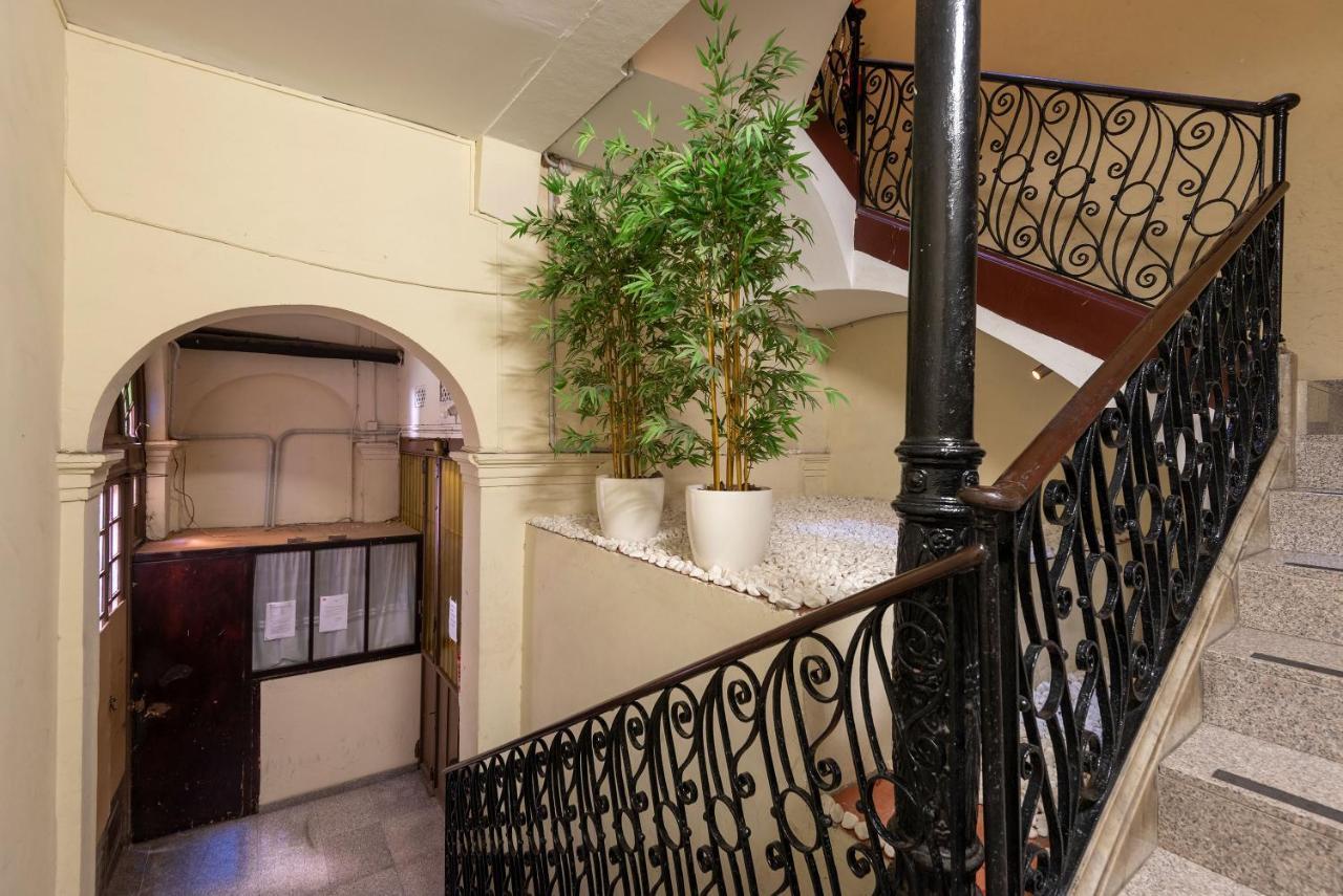 Plaza Goya Rooms Barcelona Exterior photo